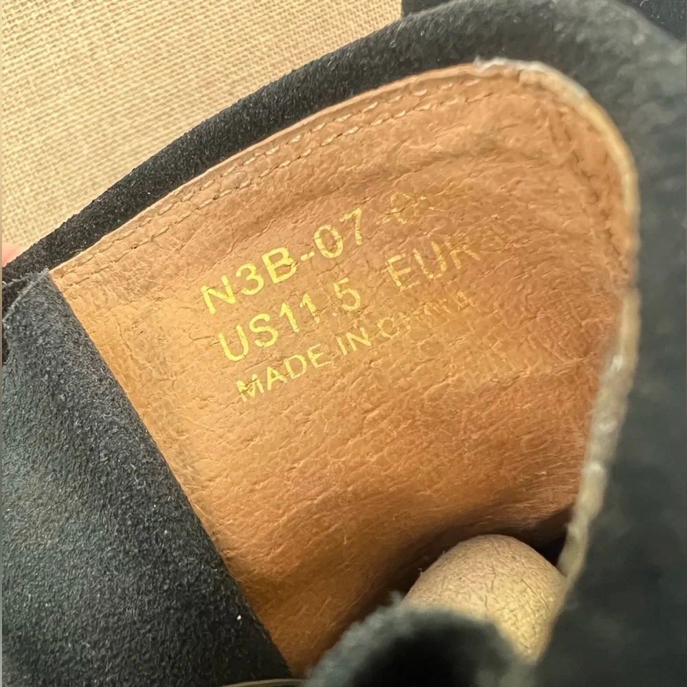 NEW REPUBLIC Men’s Black Suede Twin Zipper Luxury Boots Size 11.5